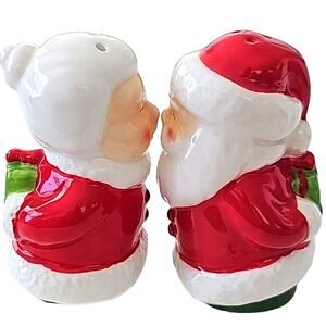 Ceramic Christmas Kissing Santa Mrs. Claus Salt Pepper Shakers Gift No Box S